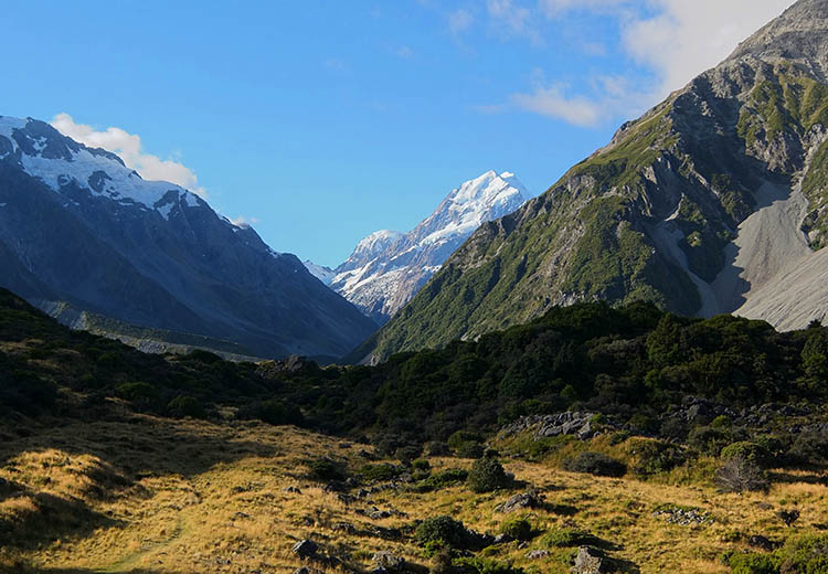 Starting the Hooker Valley Track, Mount Cook National Park, New Zealand