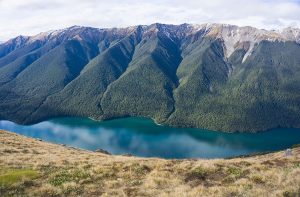Lake Rotoiti Lake Rotoiti, Nelson Lakes National Park - See the South Island NZ ...